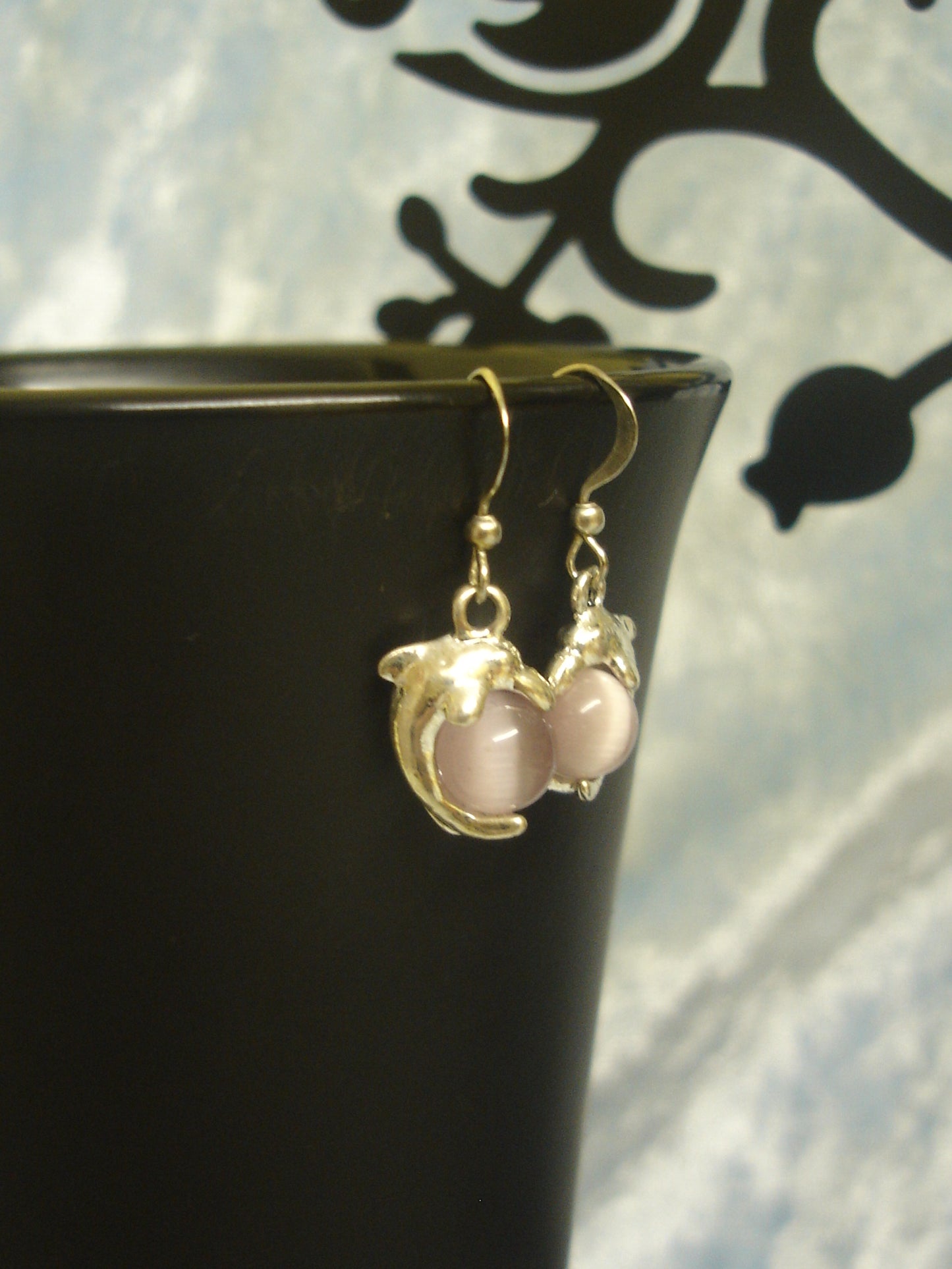 Lilac Cats Eye Dolpin Earrings
