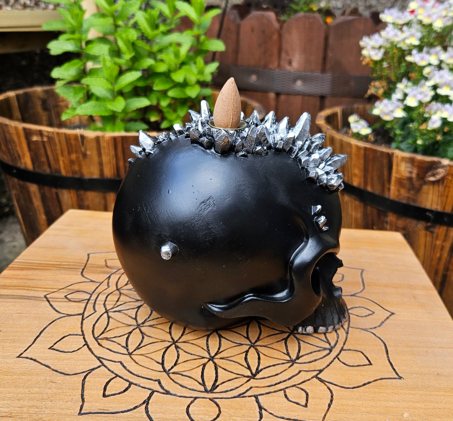 Nemesis Now ~ Crystal Hatchling Backflow Burner