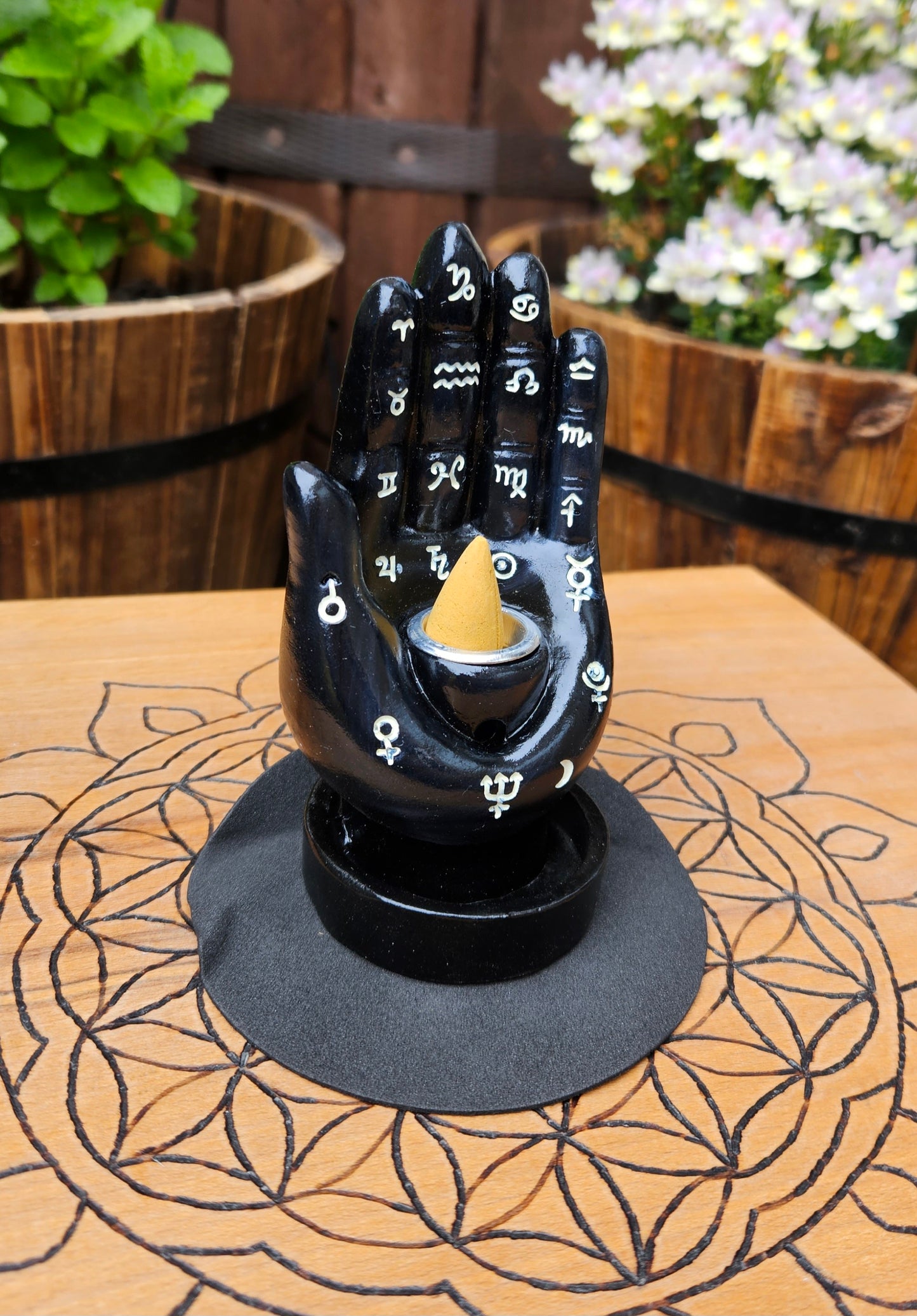 Nemesis Now ~ Palmistry Backflow / Incense Holder ~ Black