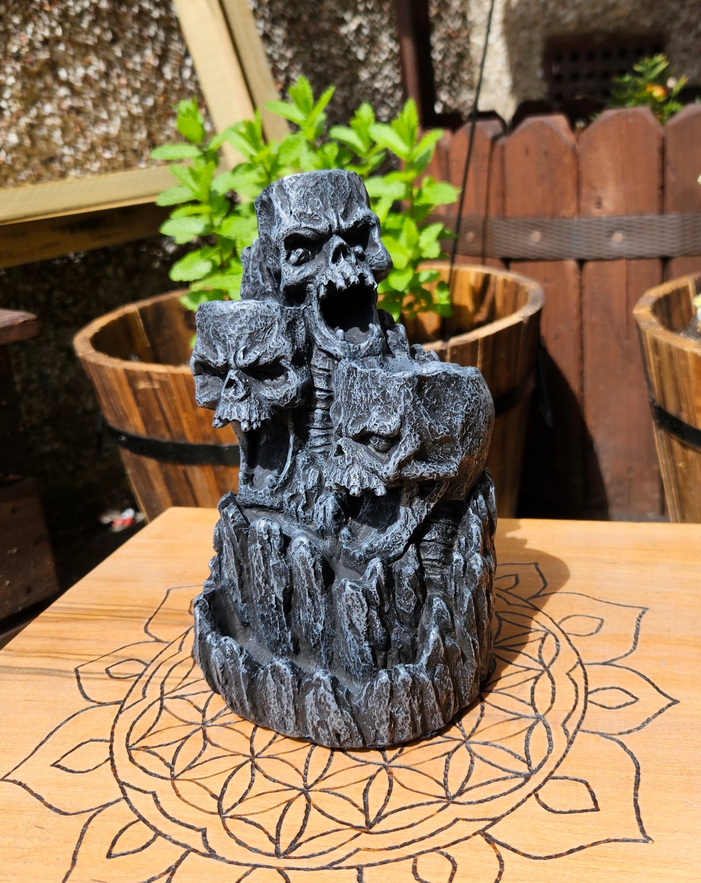 Nemesis Now ~ Skull Backflow Incense Tower ~ New and Boxed