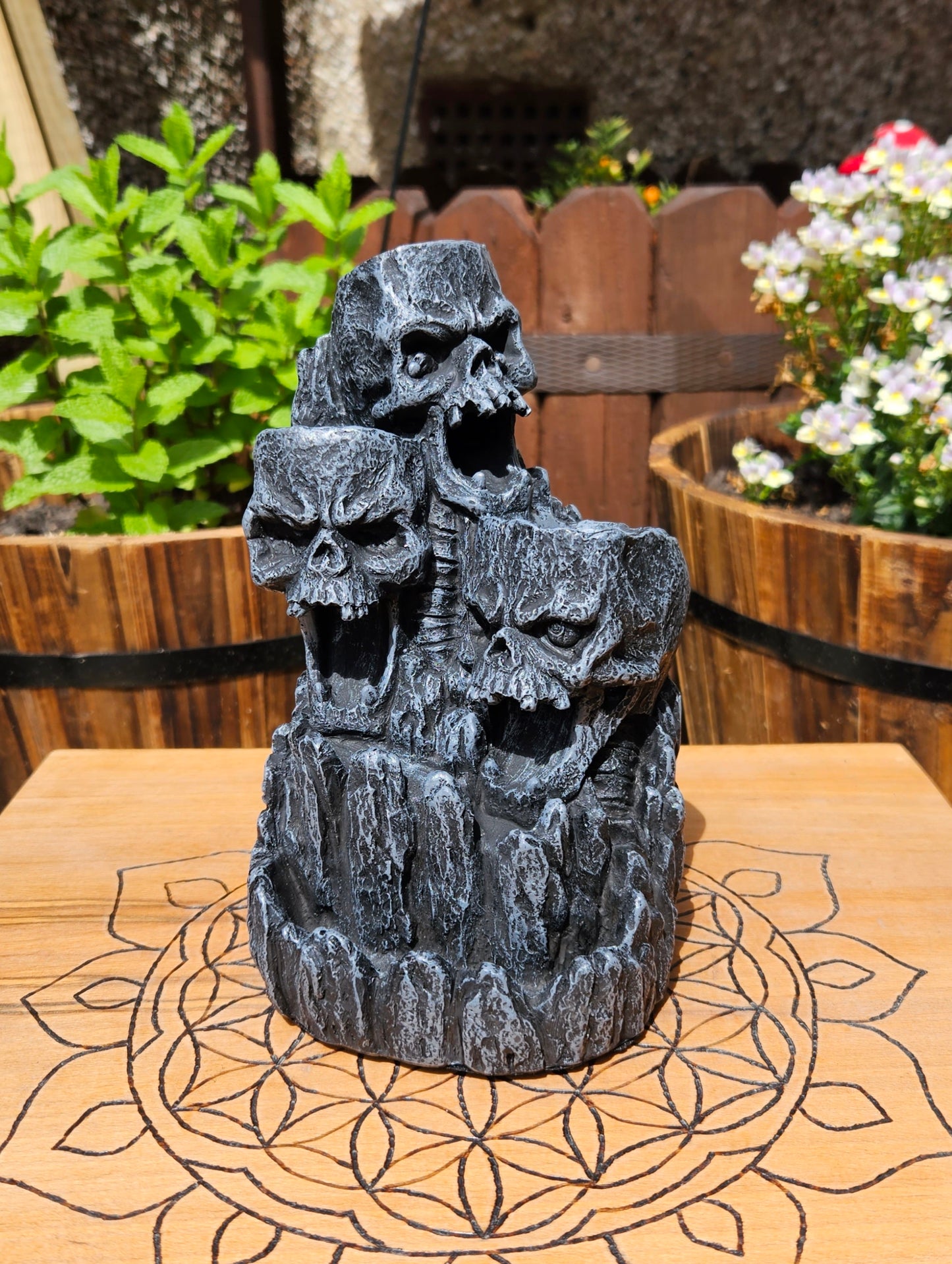 Nemesis Now ~ Skull Backflow Incense Tower ~ New and Boxed