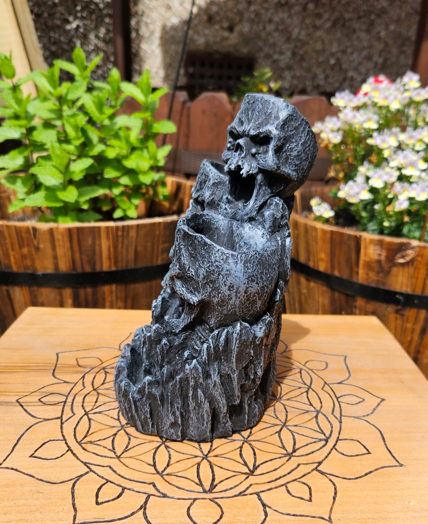 Nemesis Now ~ Skull Backflow Incense Tower ~ New and Boxed