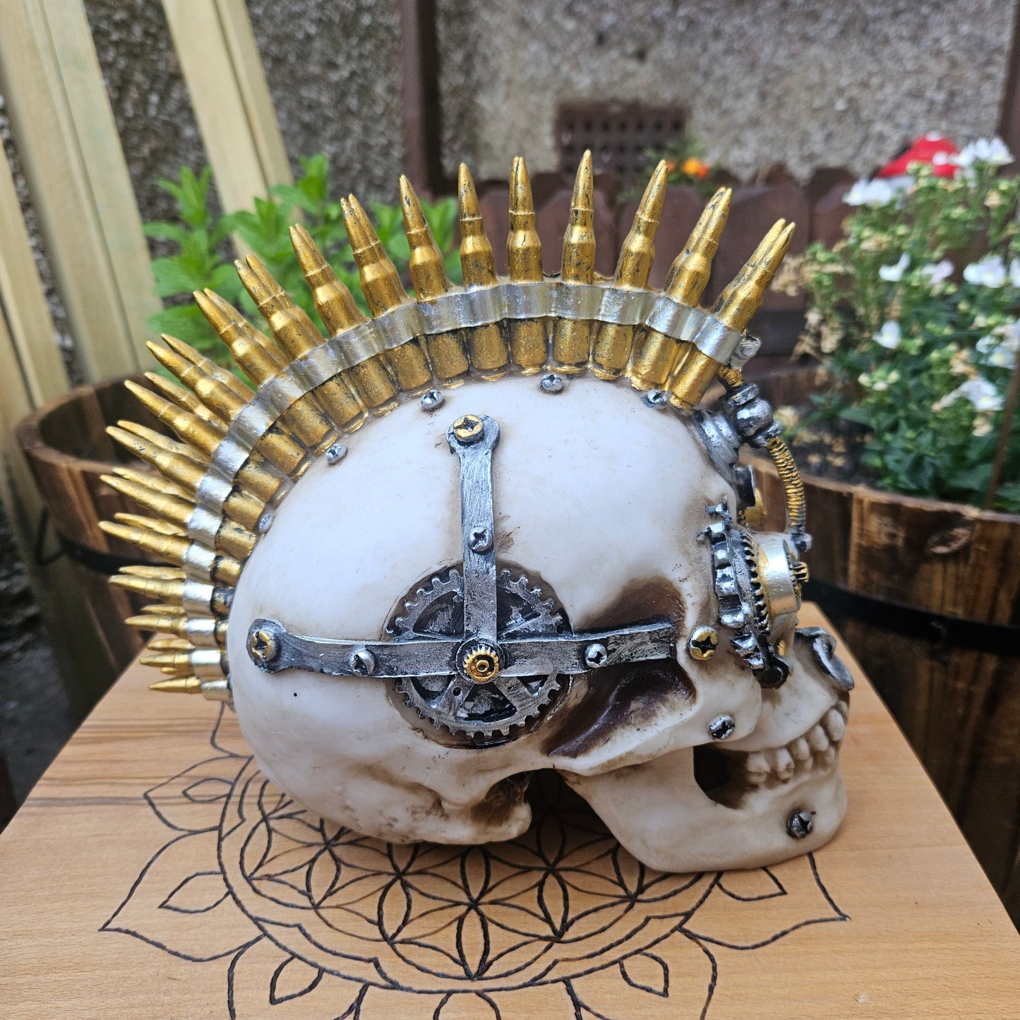 Bullet Skull Ornament - Nemesis Now - Ex Display