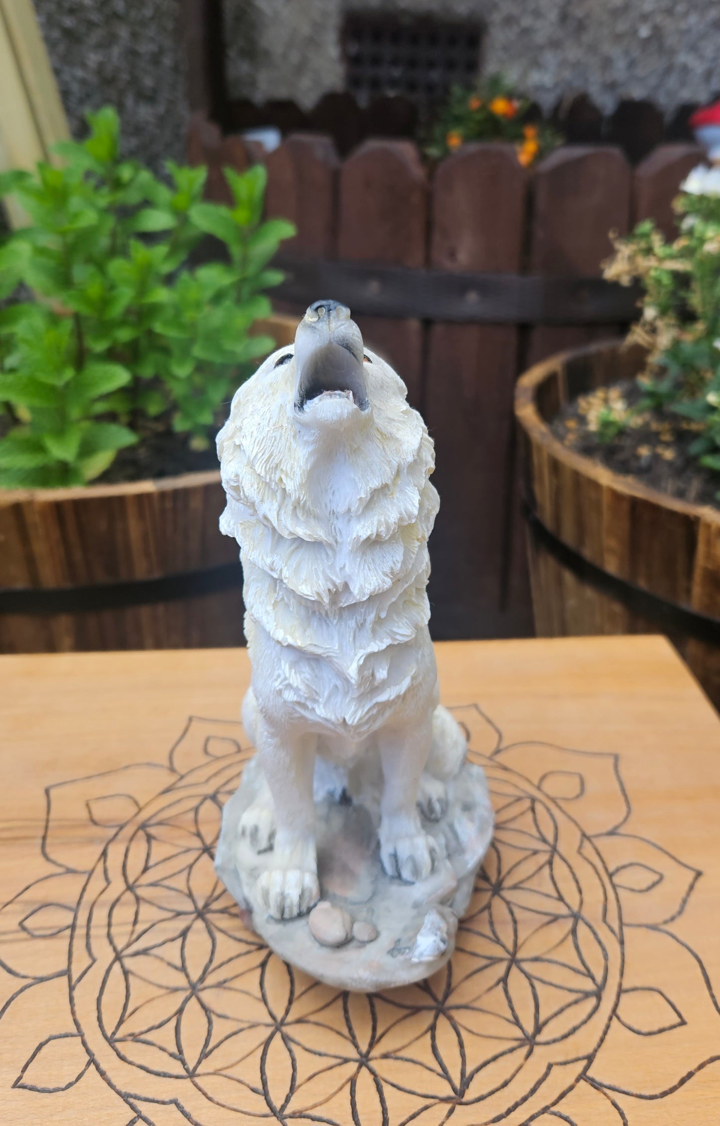 Storms Cry Wolf Ornament - Nemesis Now - Ex Display