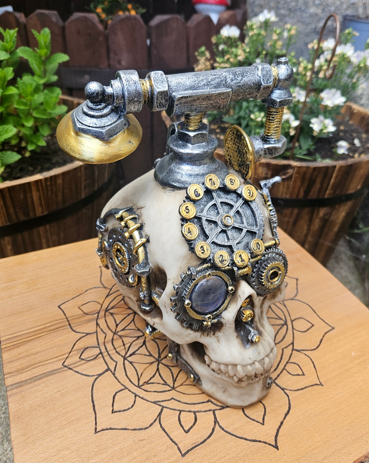Telephone Skull - Nemesis Now