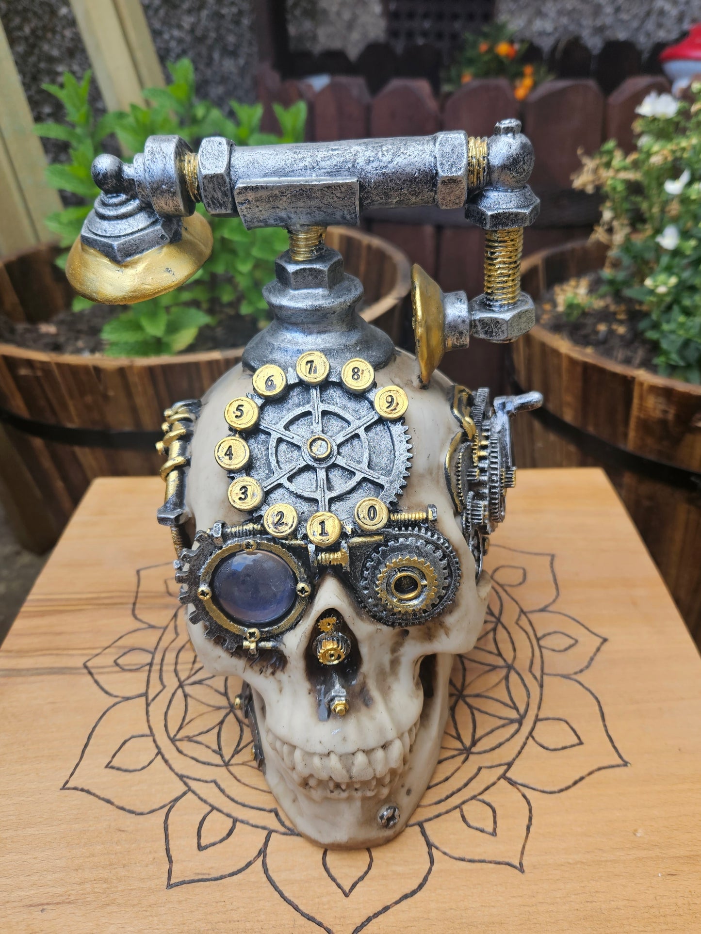 Telephone Skull - Nemesis Now
