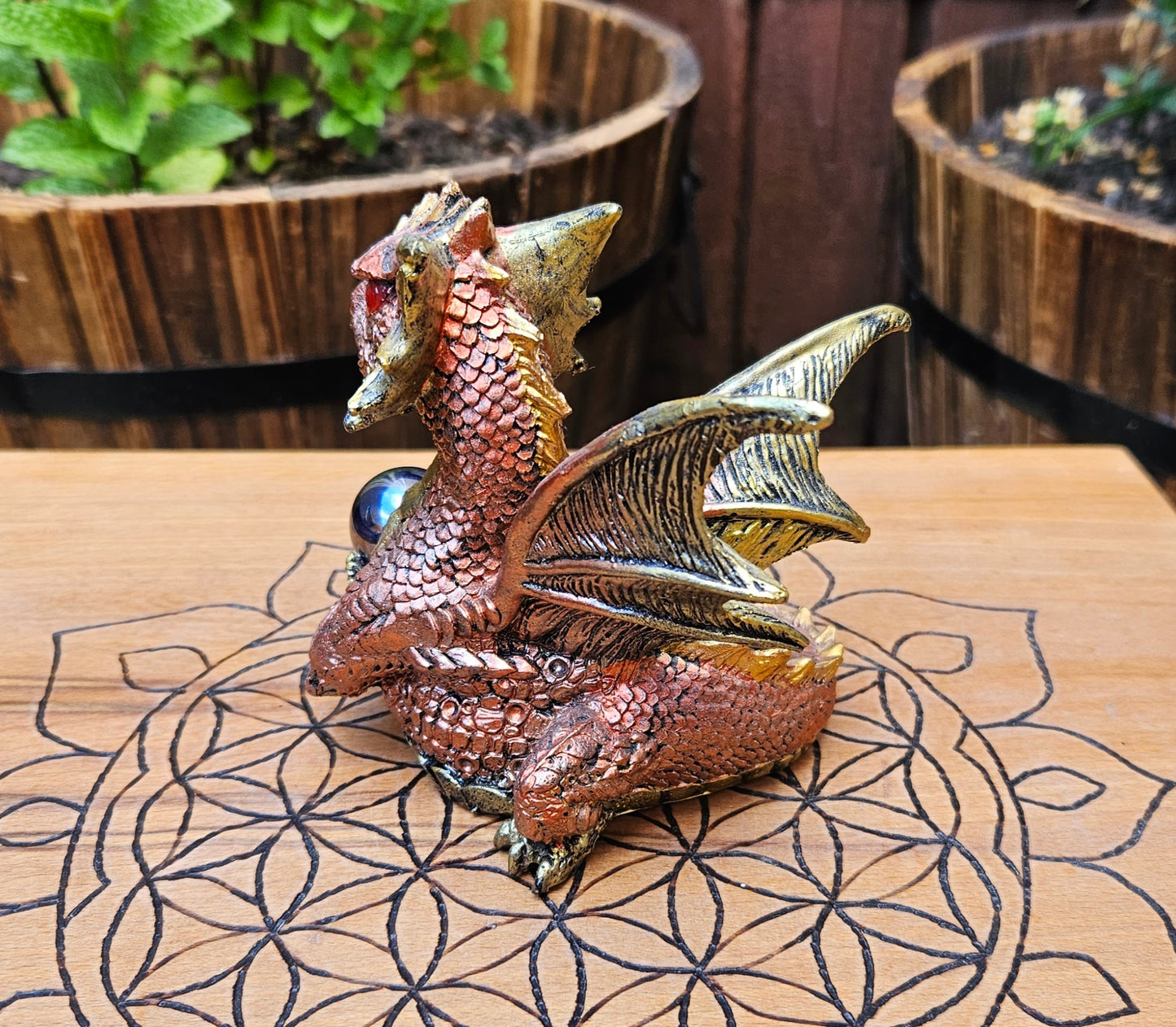 Orb Keeper Dragon - Red (Not its licensed name) - Nemesis Now - EX Display (No Box)