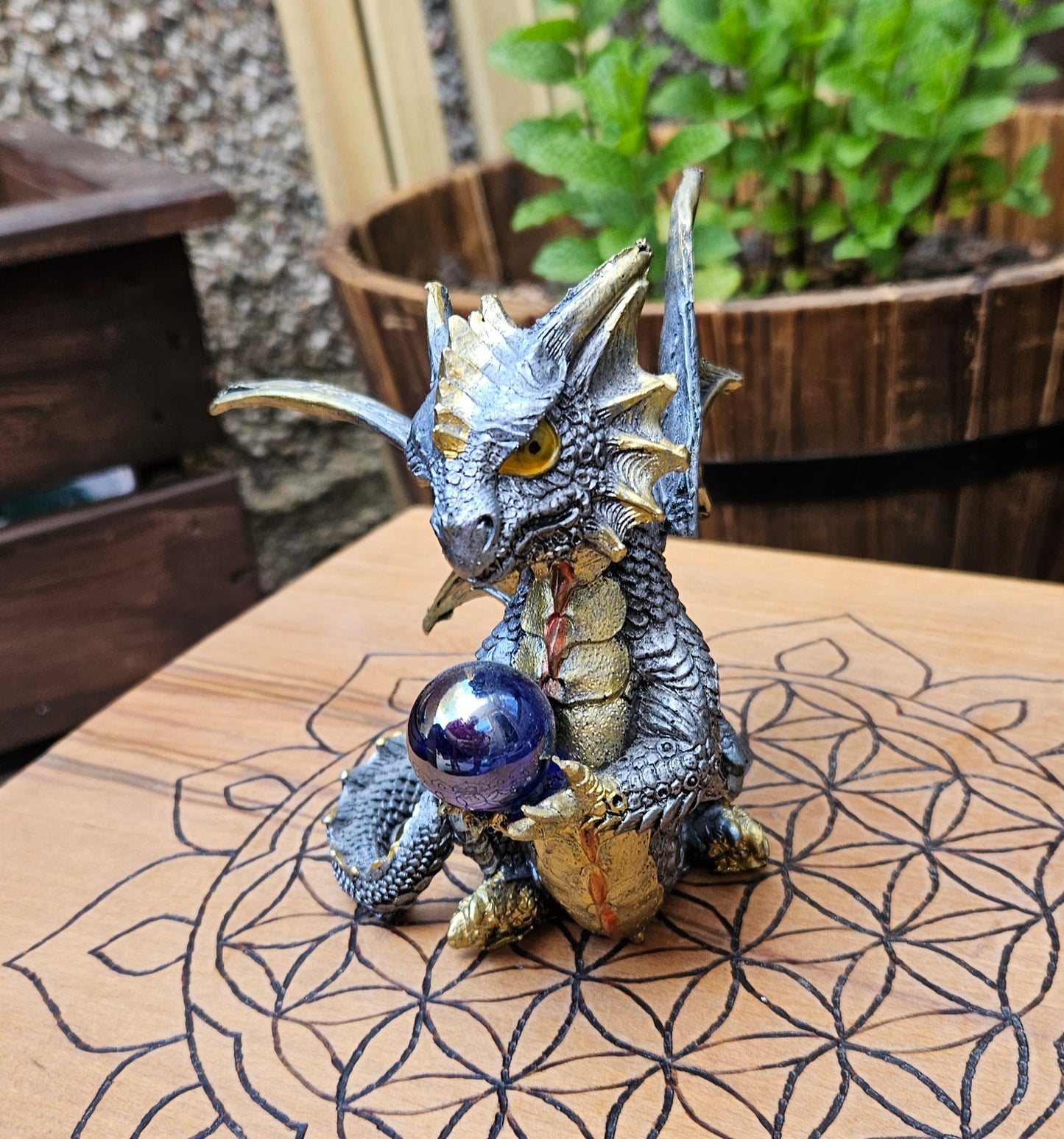 Orb Keeper Dragon - Blue (Not its licensed name) - Nemesis Now - EX Display (No Box)
