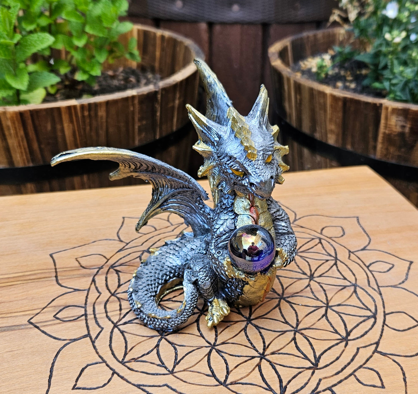 Orb Keeper Dragon - Blue (Not its licensed name) - Nemesis Now - EX Display (No Box)
