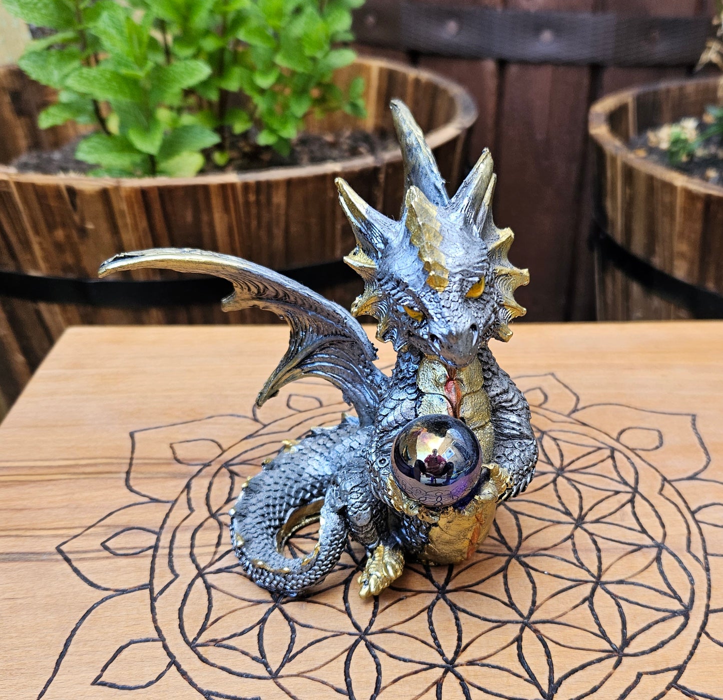 Orb Keeper Dragon - Blue (Not its licensed name) - Nemesis Now - EX Display (No Box)