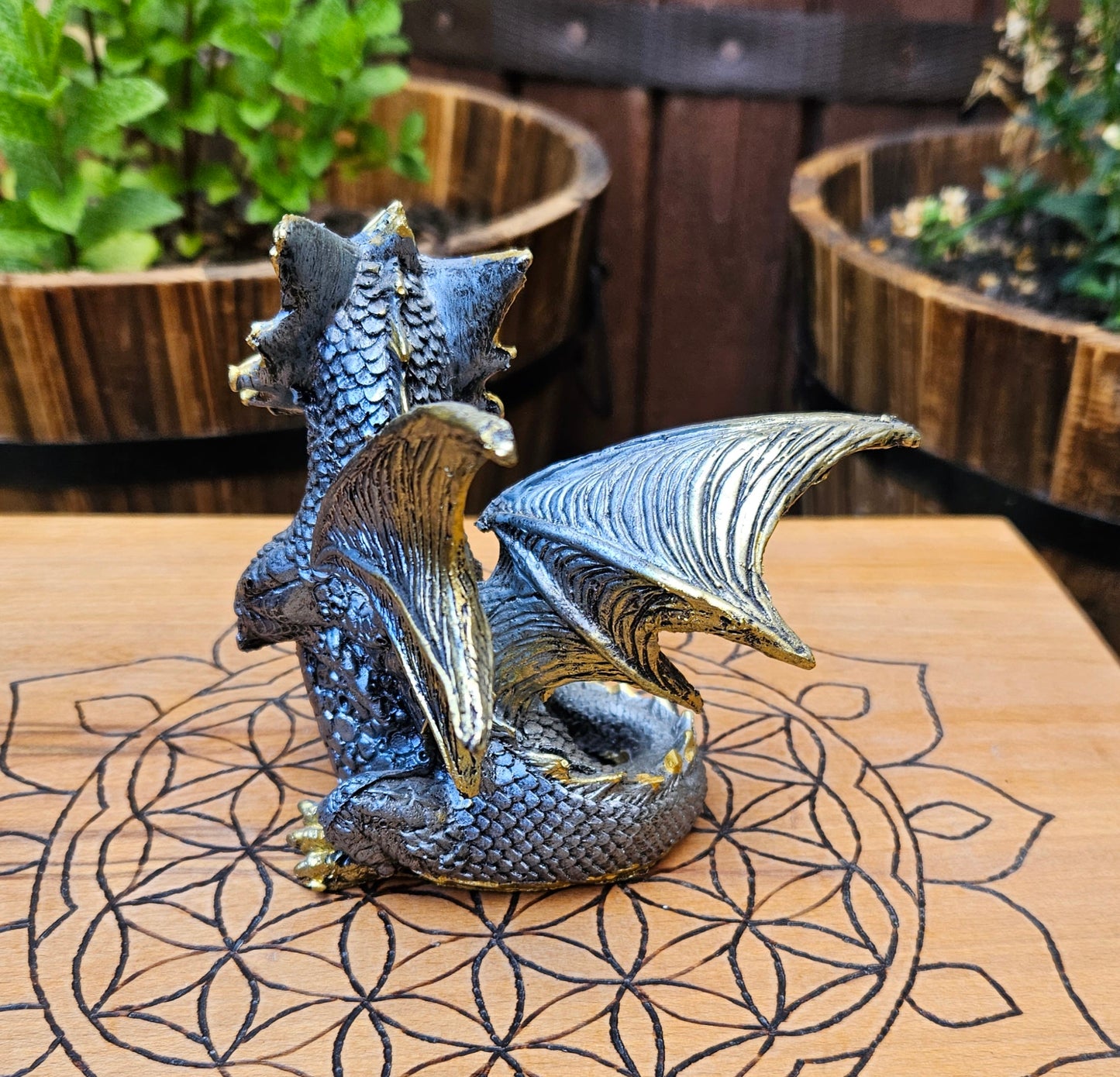 Orb Keeper Dragon - Blue (Not its licensed name) - Nemesis Now - EX Display (No Box)