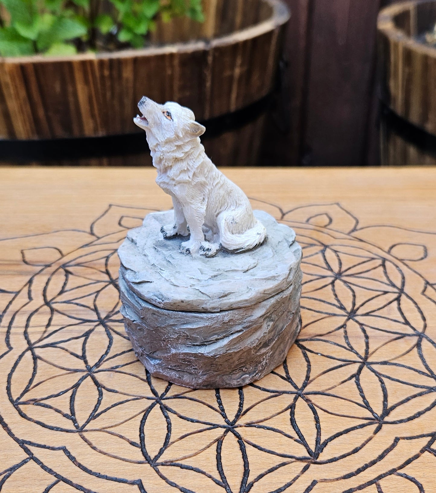 Wolf Trinket Box - Howling (Not its licensed name) - Nemesis Now - EX Display (No Box)