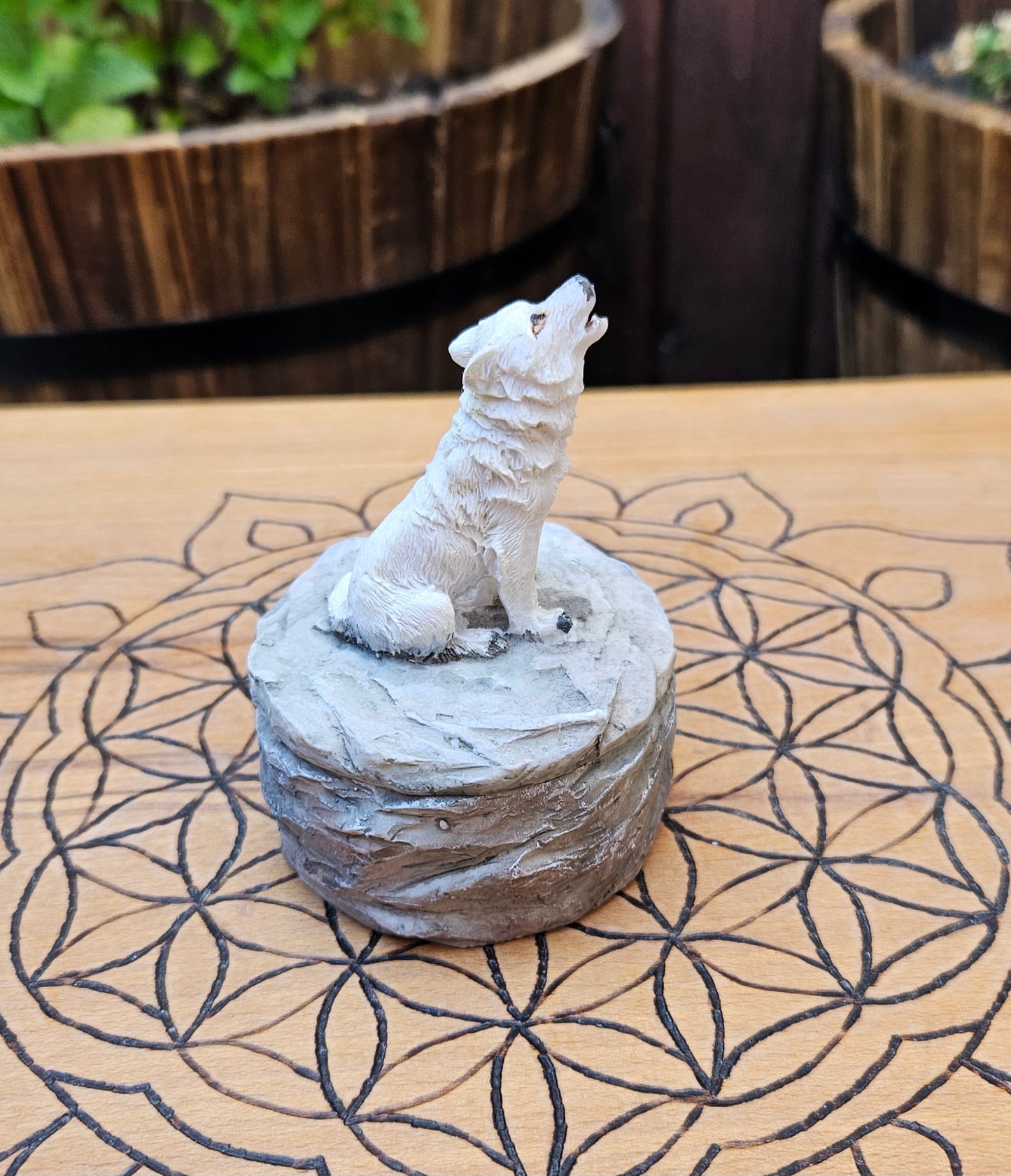 Wolf Trinket Box - Howling (Not its licensed name) - Nemesis Now - EX Display (No Box)