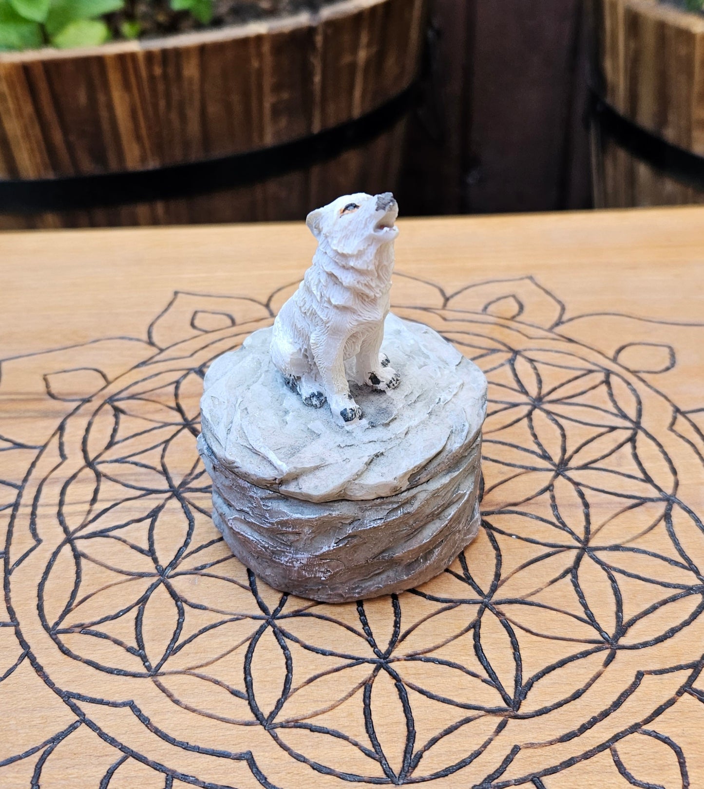 Wolf Trinket Box - Howling (Not its licensed name) - Nemesis Now - EX Display (No Box)