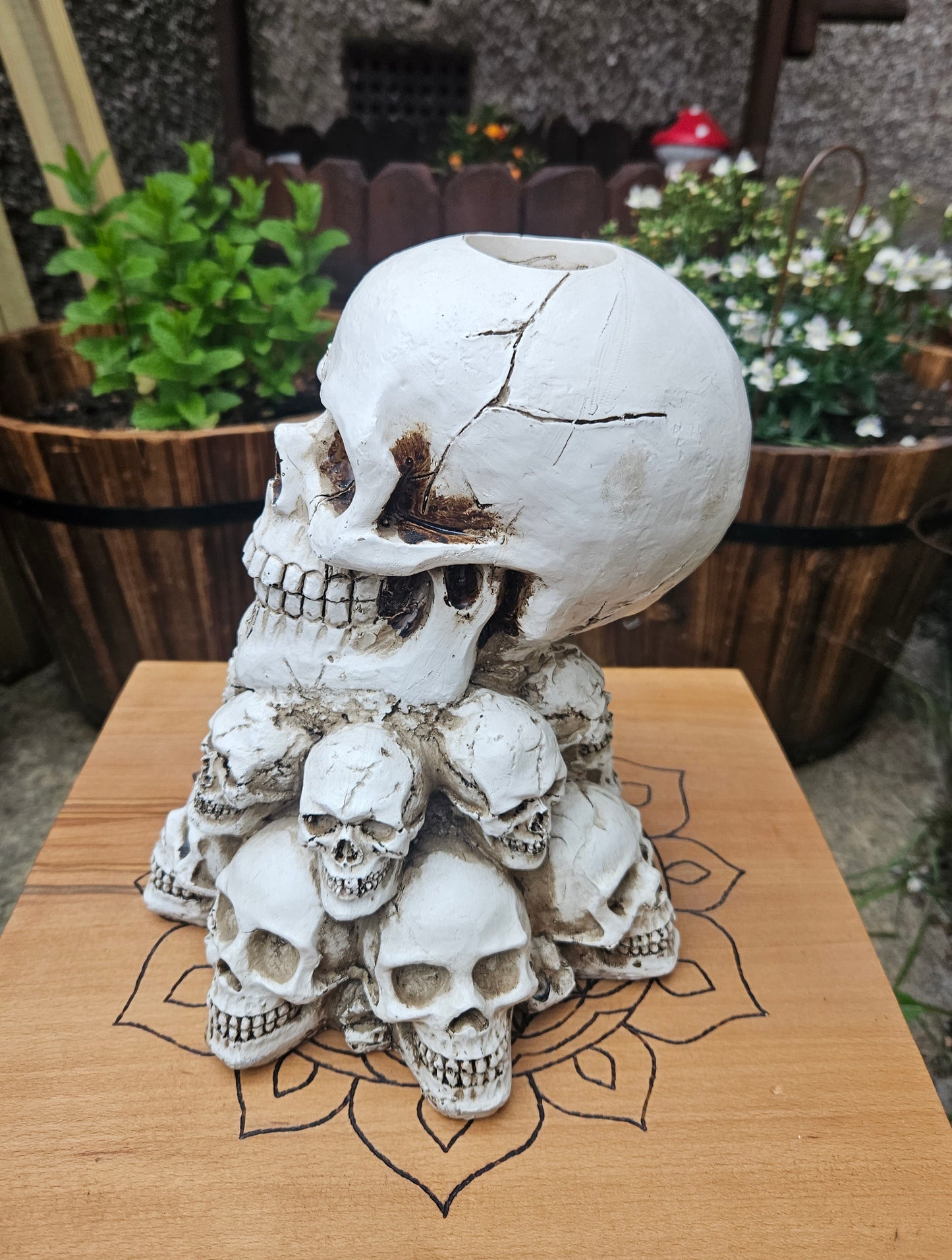 Skull Stack Tealight Holder - EX Display (No Box)