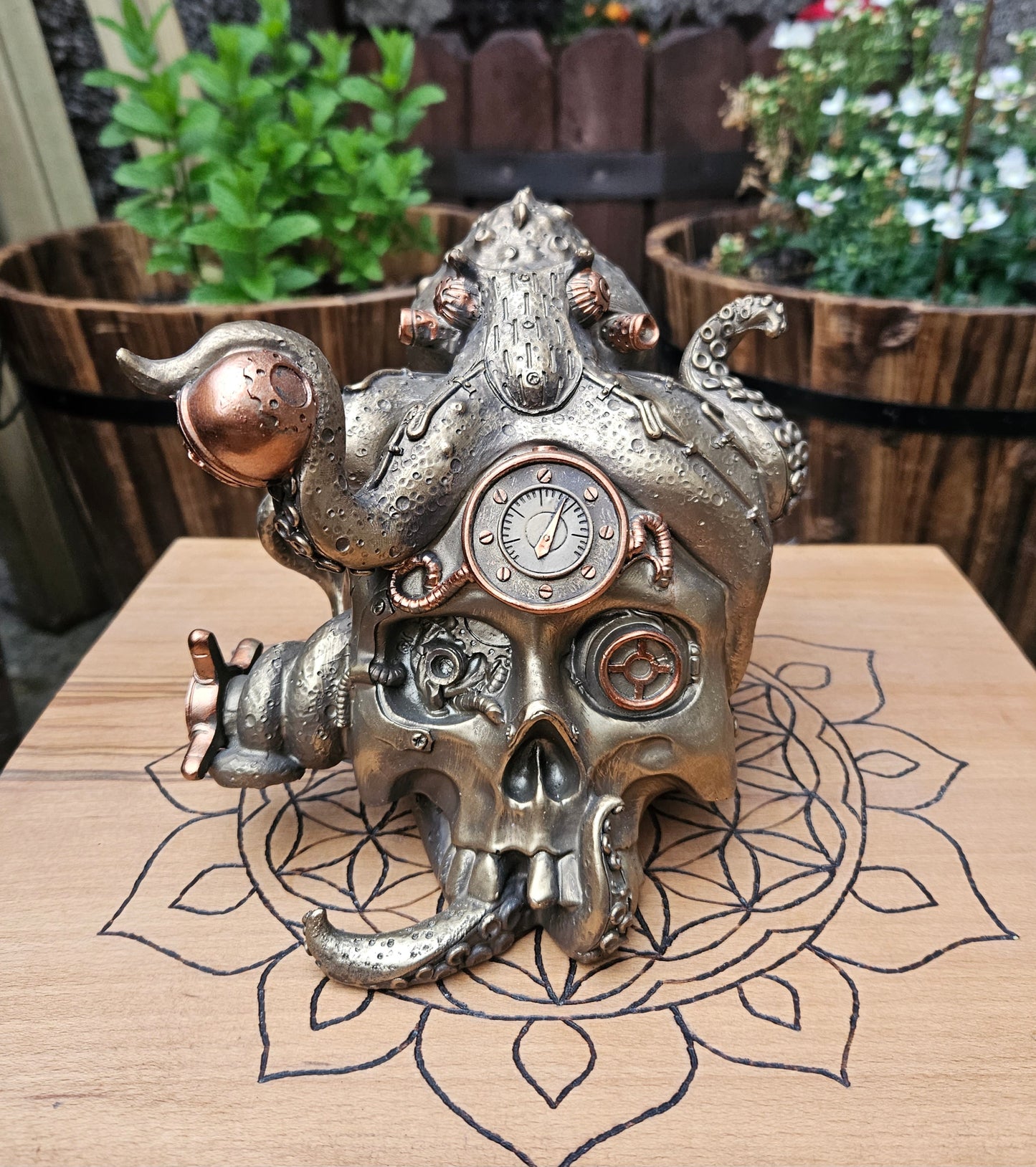 Davy Jones Skull (Not its licensed name) - Nemesis Now - EX Display (No Box)
