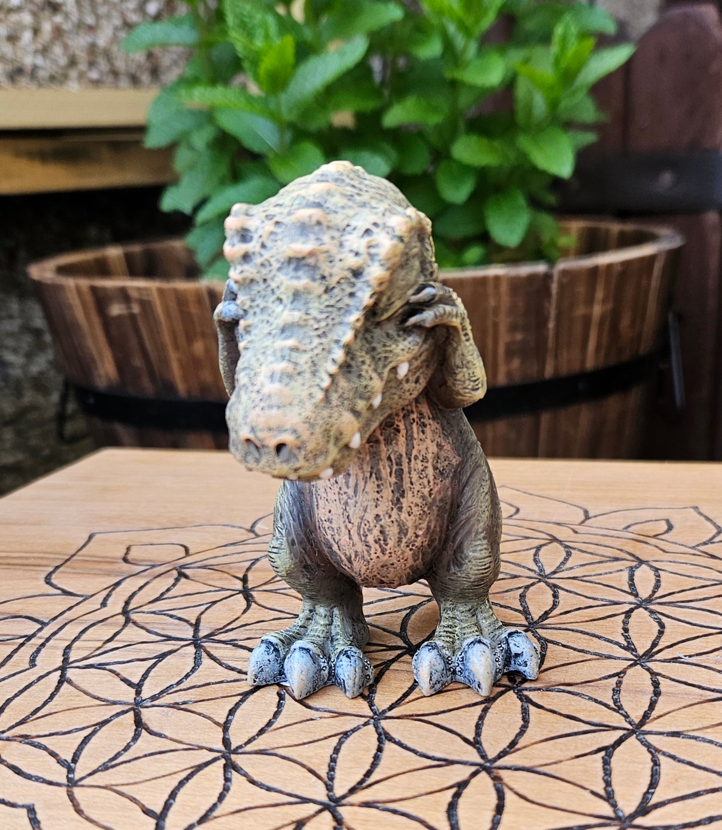 Nemesis Now ~ 3 Wise Dinosaurs