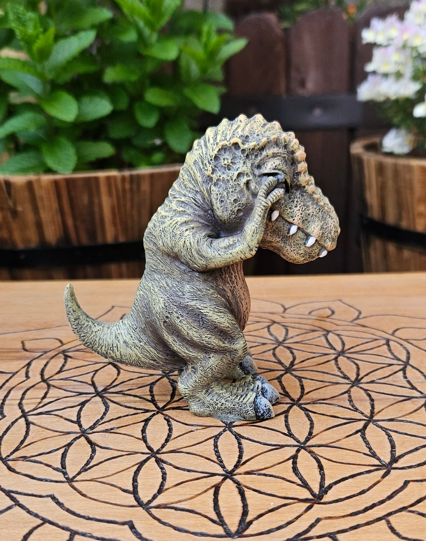 Nemesis Now ~ 3 Wise Dinosaurs