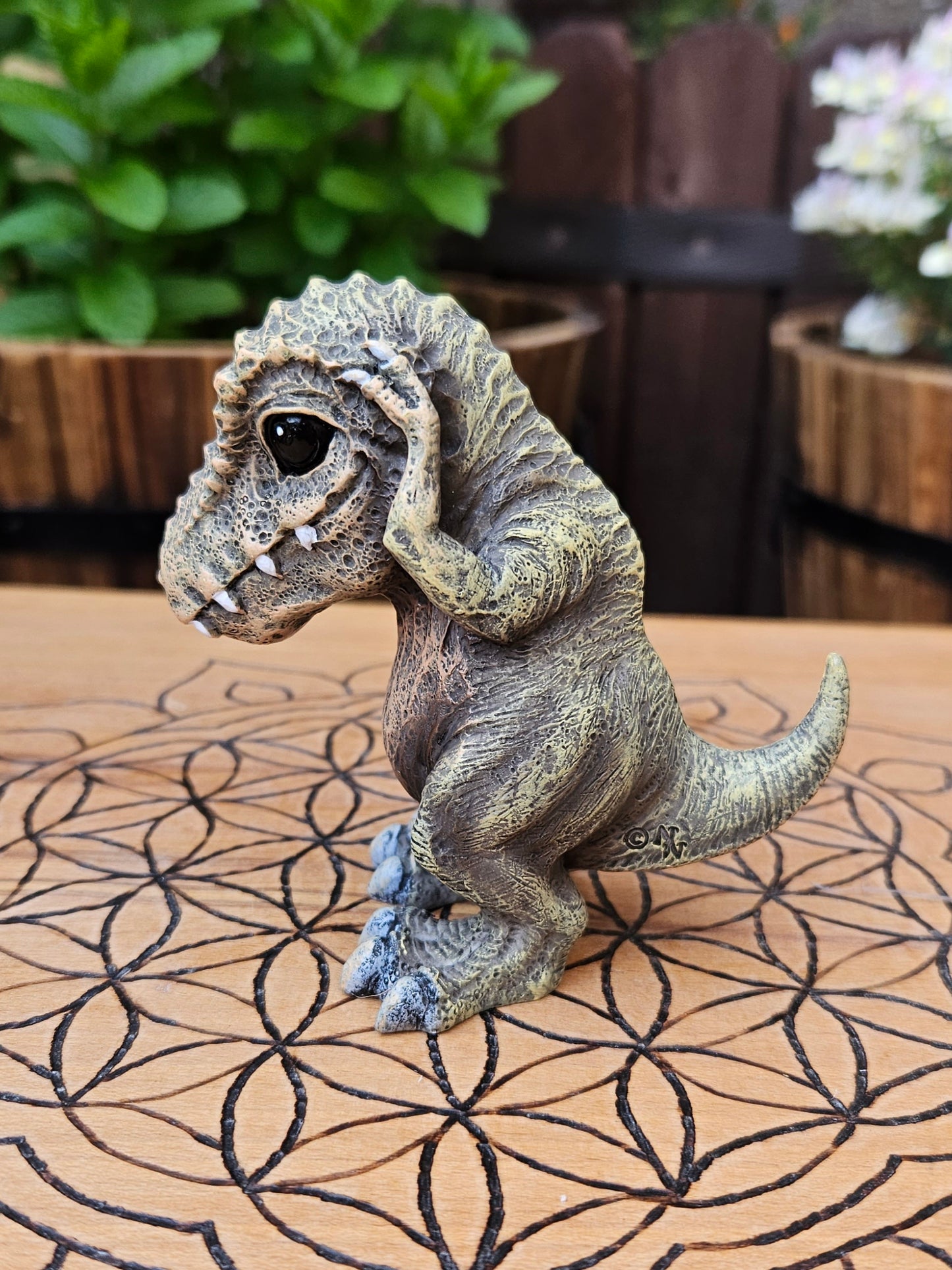 Nemesis Now ~ 3 Wise Dinosaurs