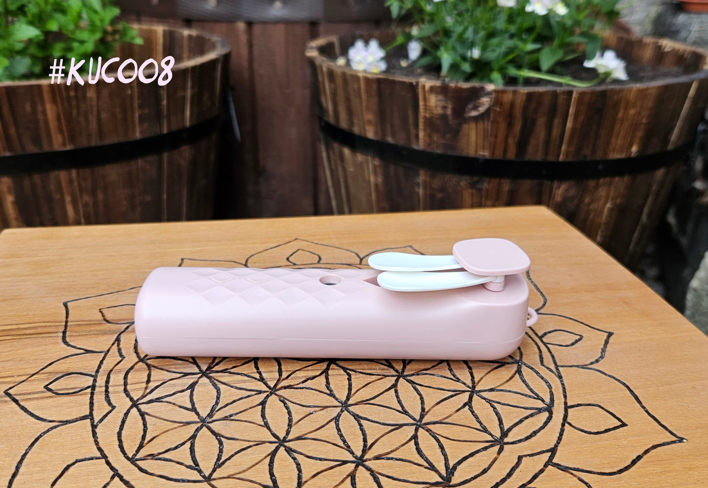 HydroFan - Pink    - New and Boxed