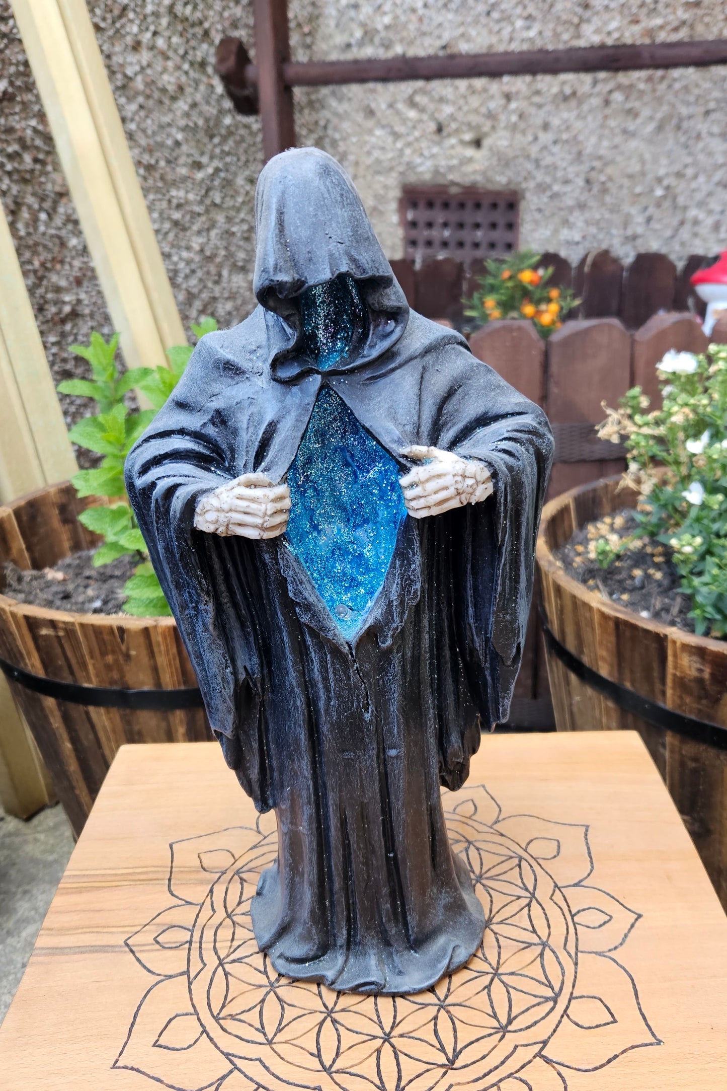 Death - LED Chest (Not its licensed name) - Nemesis Now - EX Display