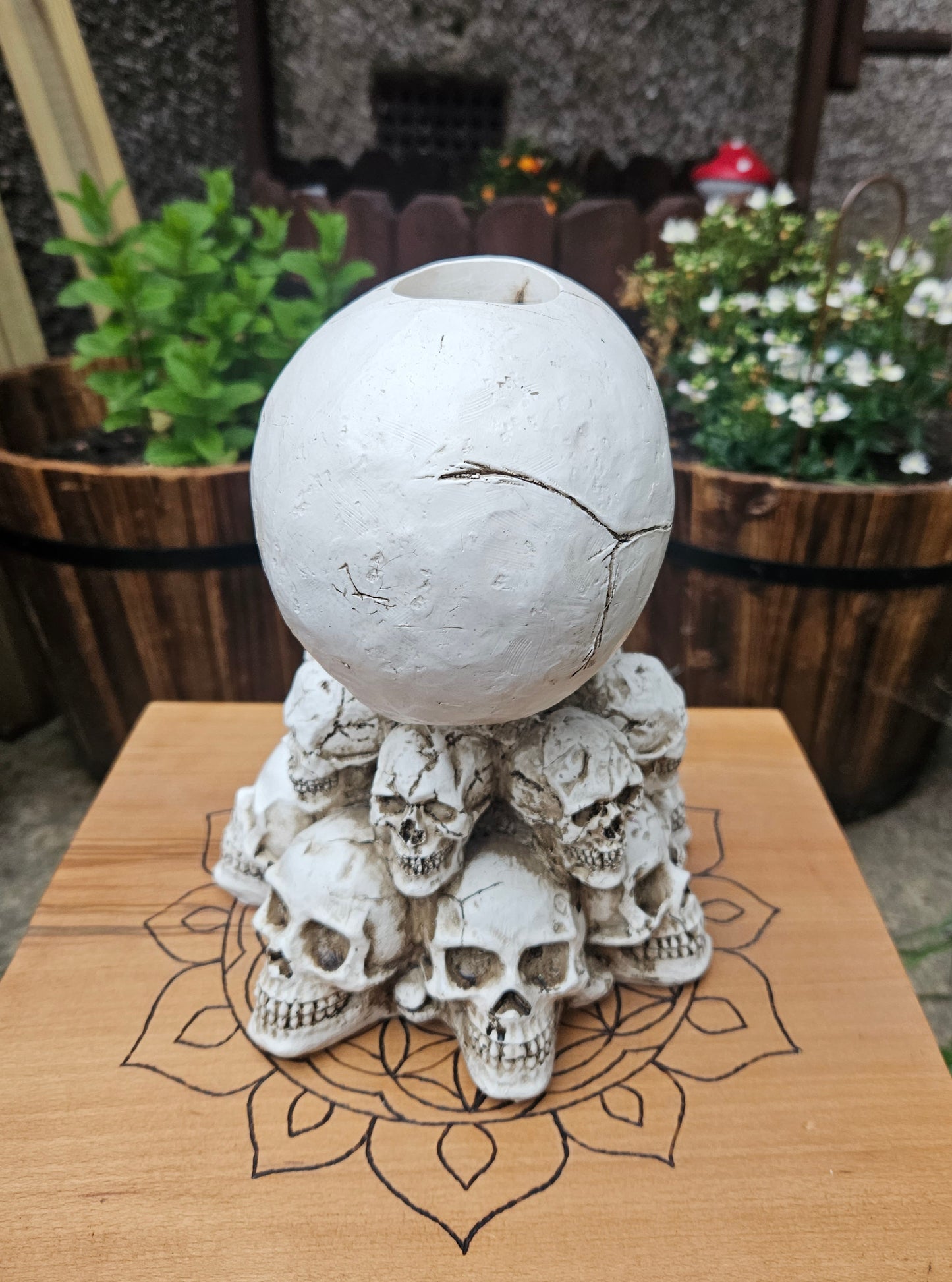 Skull Stack Tealight Holder - EX Display (No Box)